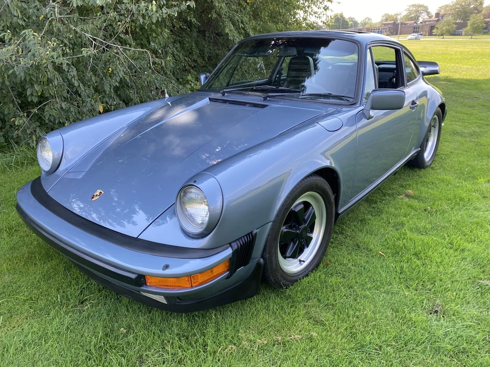 1984 Porsche 911 Carrera 3.2 - Image 2 of 31