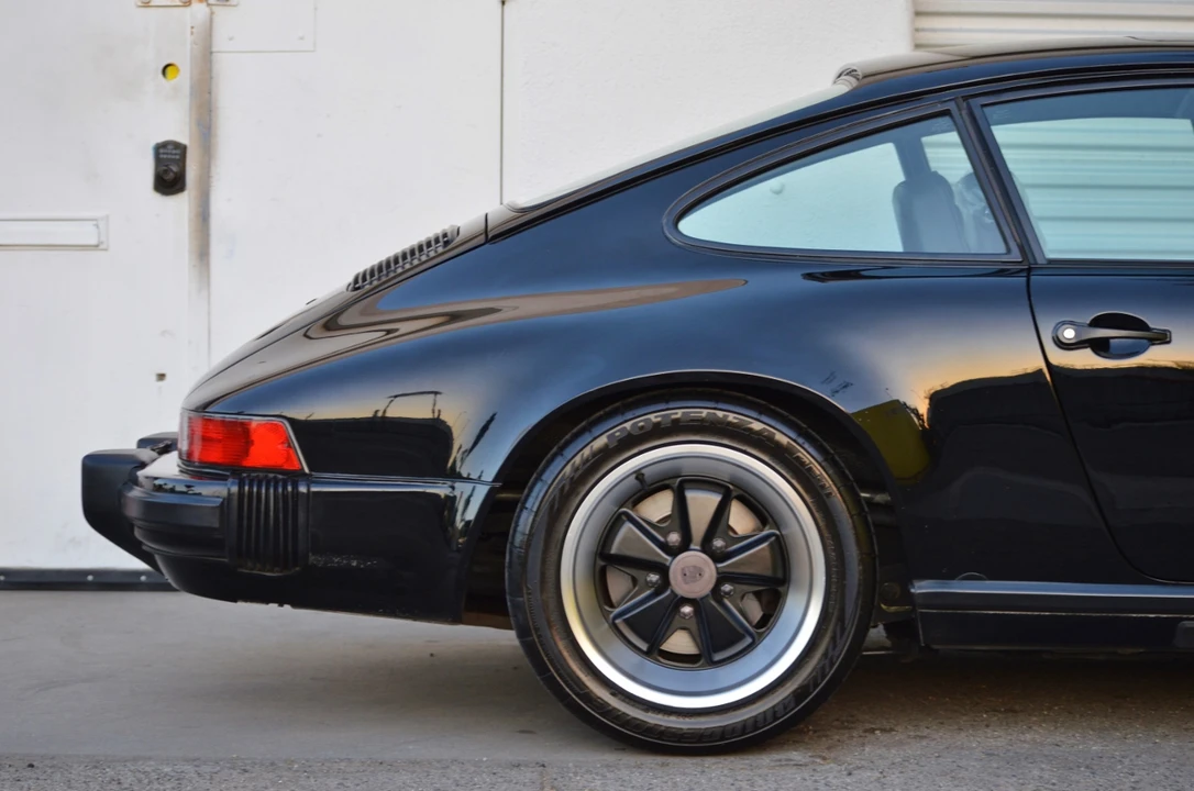 1984 Porsche 911 Carrera 3.2 - Image 8 of 24