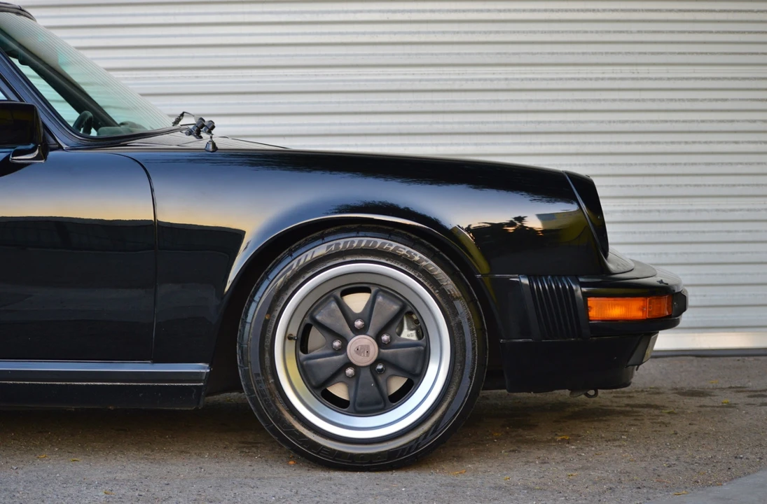 1984 Porsche 911 Carrera 3.2 - Image 6 of 24