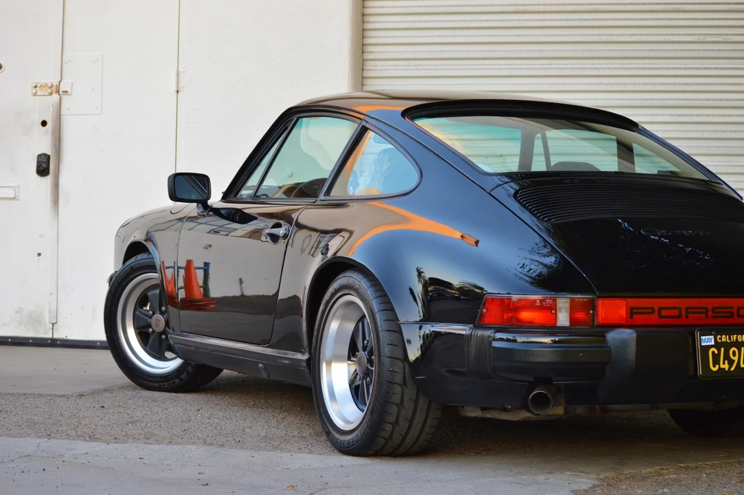 1984 Porsche 911 Carrera 3.2 - Image 11 of 24
