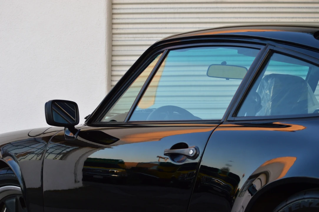1984 Porsche 911 Carrera 3.2 - Image 13 of 24