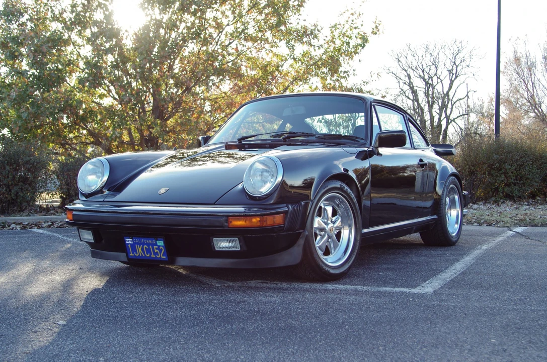 1984 Porsche 911 Carrera 3.2 - Image 9 of 31