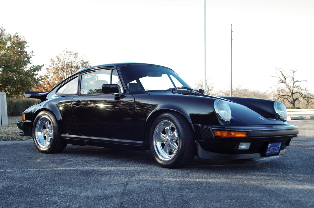 1984 Porsche 911 Carrera 3.2 - Image 2 of 31
