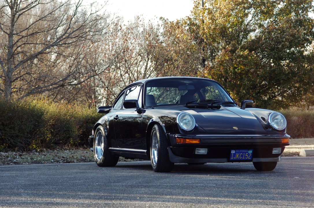 1984 Porsche 911 Carrera 3.2 - Image 30 of 31