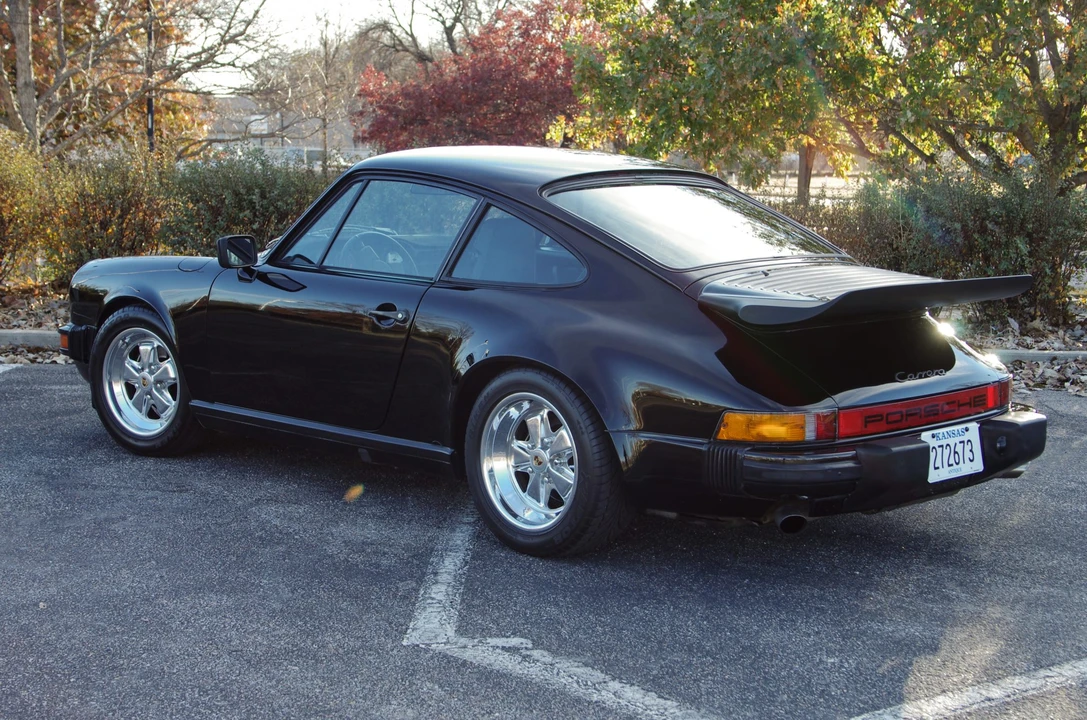 1984 Porsche 911 Carrera 3.2 - Image 20 of 31