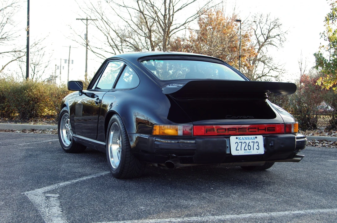 1984 Porsche 911 Carrera 3.2 - Image 21 of 31