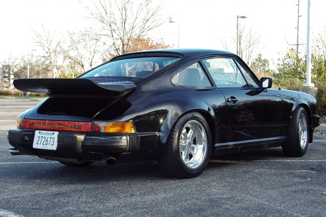 1984 Porsche 911 Carrera 3.2 - Image 24 of 31