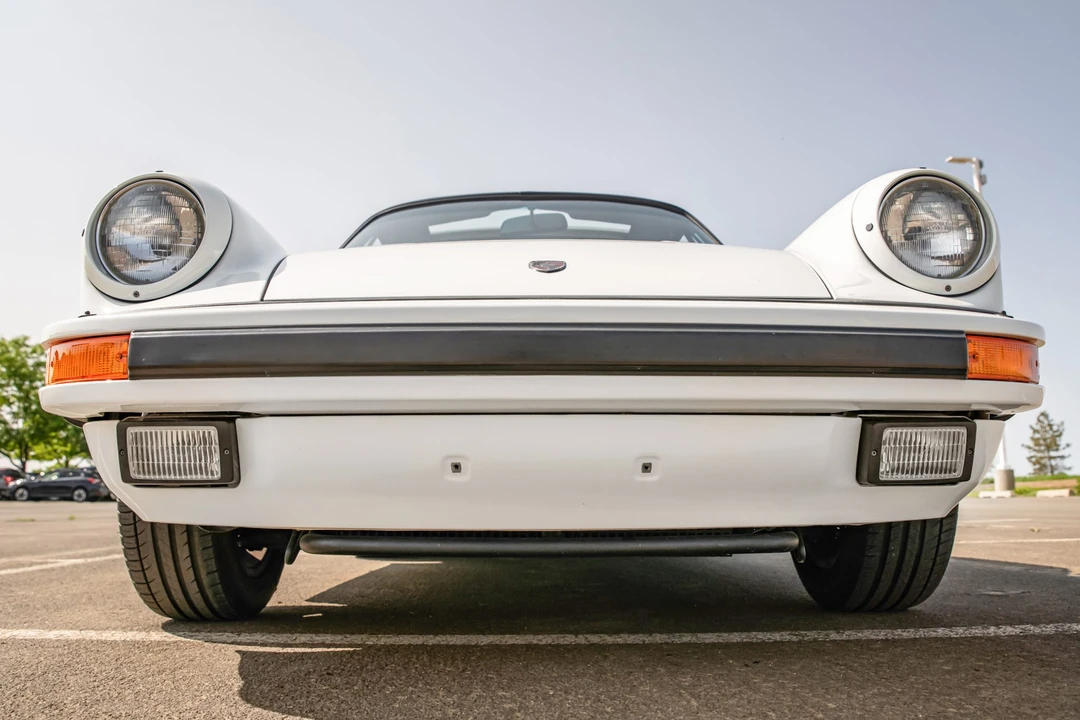 1984 Porsche 911 Carrera 3.2 - Image 10 of 31