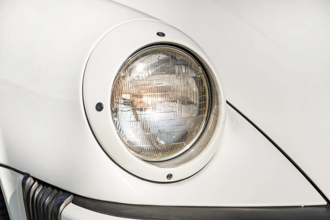 1984 Porsche 911 Carrera 3.2 - Image 17 of 31