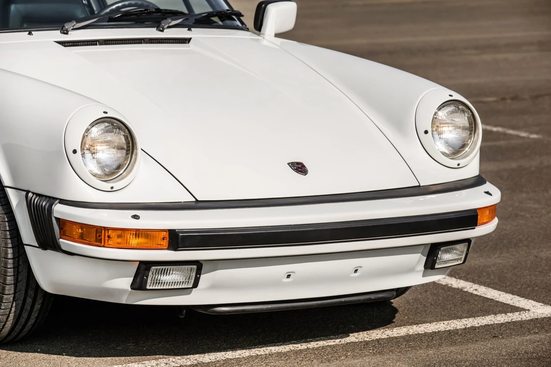1984 Porsche 911 Carrera 3.2 - Image 12 of 31