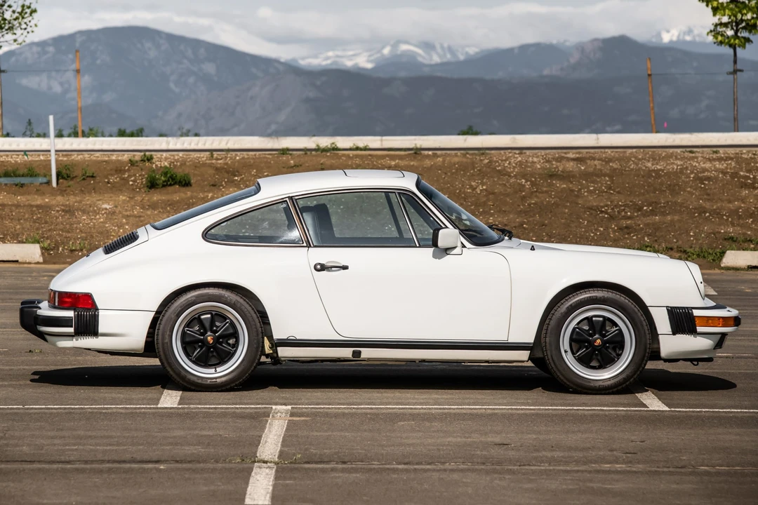 1984 Porsche 911 Carrera 3.2 - Image 6 of 31