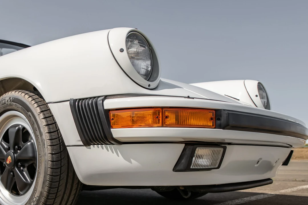 1984 Porsche 911 Carrera 3.2 - Image 9 of 31