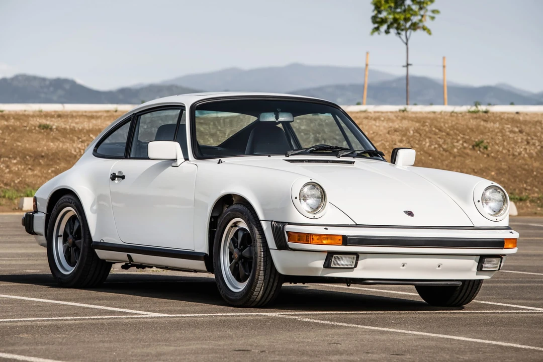 1984 Porsche 911 Carrera 3.2 - Image 7 of 31