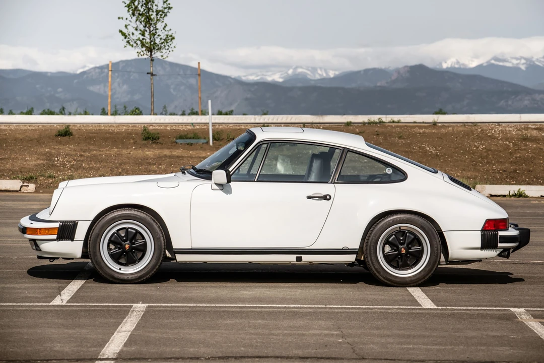 1984 Porsche 911 Carrera 3.2 - Image 2 of 31