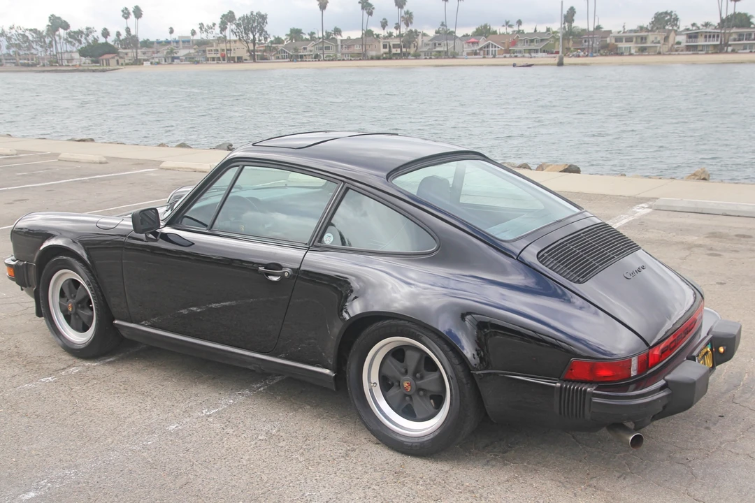 1984 Porsche 911 Carrera 3.2 - Image 12 of 31
