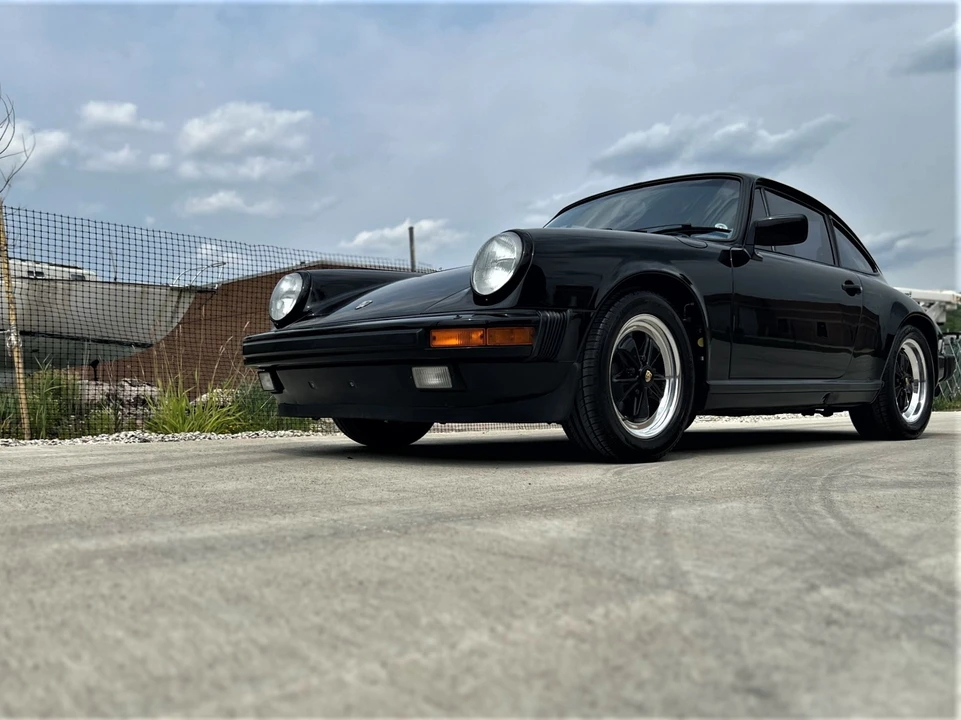 1984 Porsche 911 Carrera 3.2 - Image 12 of 31