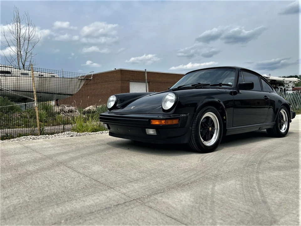 1984 Porsche 911 Carrera 3.2 - Image 13 of 31