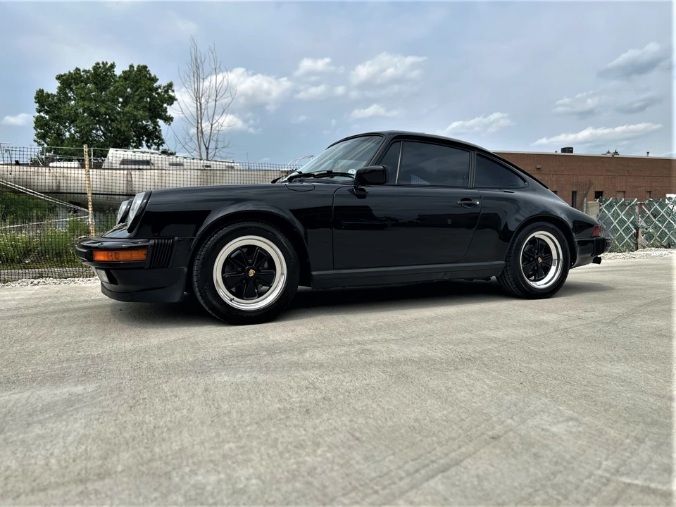 1984 Porsche 911 Carrera 3.2 - Image 16 of 31