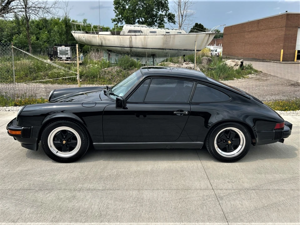 1984 Porsche 911 Carrera 3.2 - Image 17 of 31
