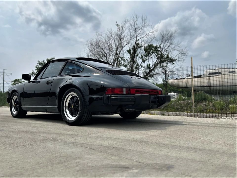 1984 Porsche 911 Carrera 3.2 - Image 24 of 31