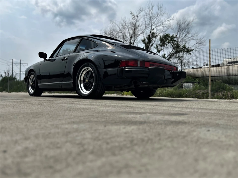 1984 Porsche 911 Carrera 3.2 - Image 23 of 31