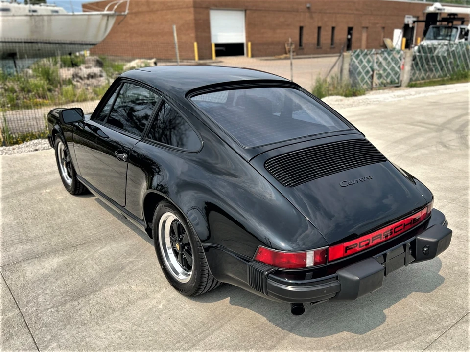 1984 Porsche 911 Carrera 3.2 - Image 27 of 31