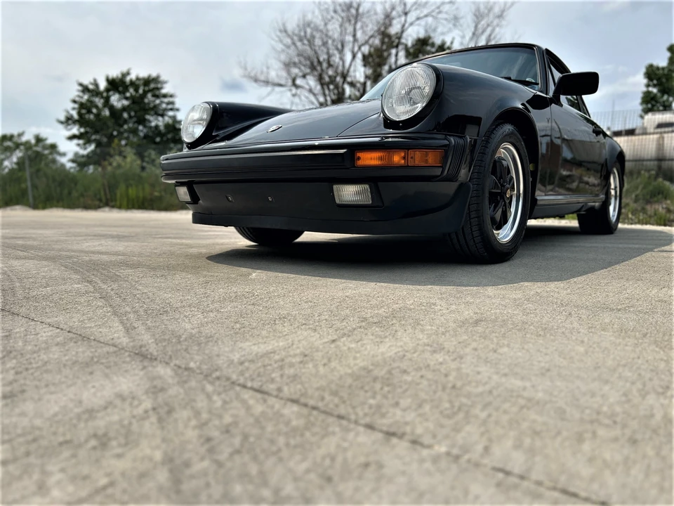 1984 Porsche 911 Carrera 3.2 - Image 10 of 31