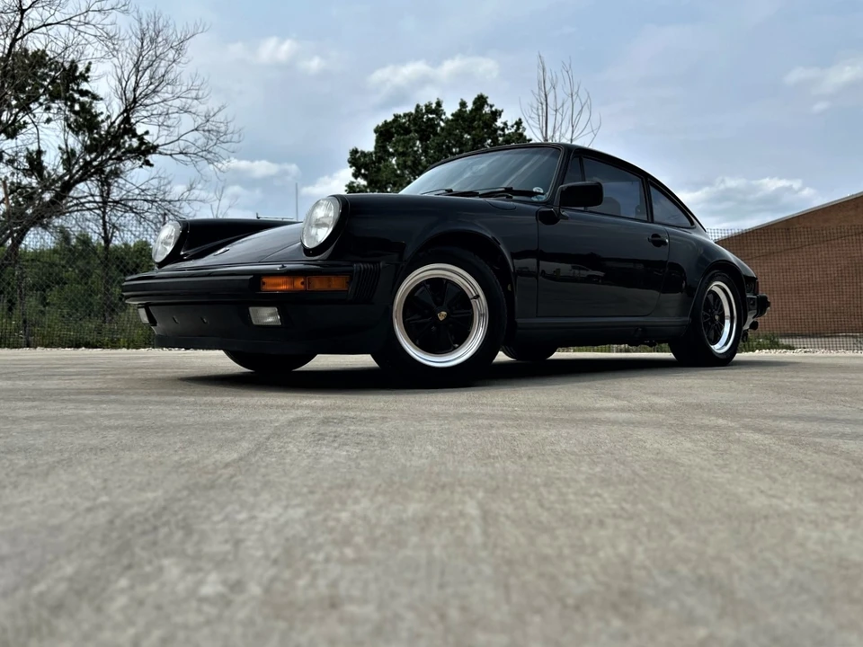 1984 Porsche 911 Carrera 3.2 - Image 7 of 31