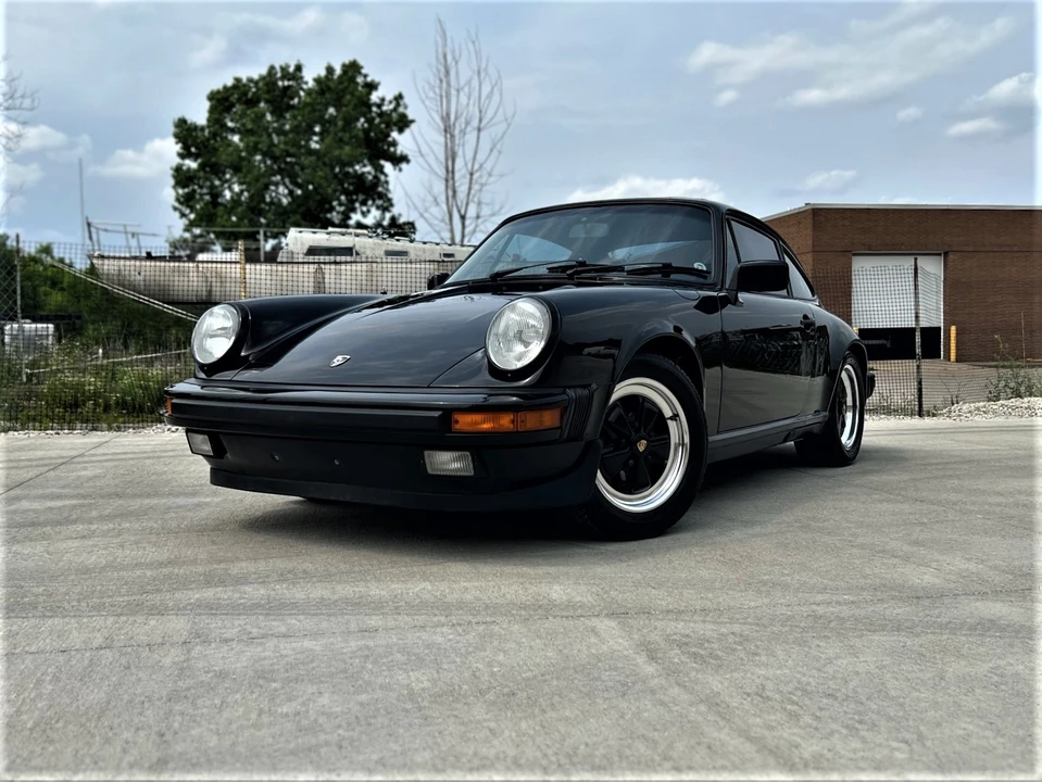 1984 Porsche 911 Carrera 3.2 - Image 8 of 31