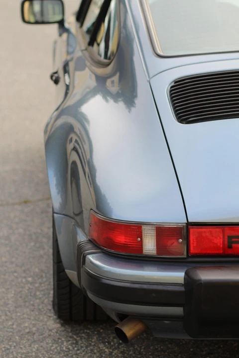 1984 Porsche 911 Carrera 3.2 - Image 28 of 31