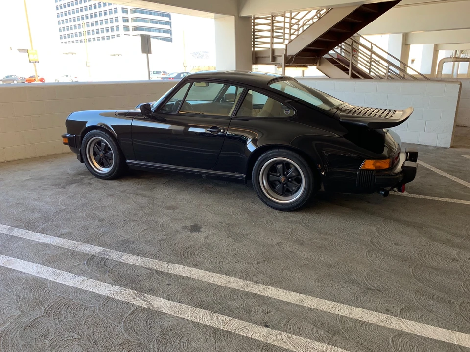 1984 Porsche 911 Carrera 3.2 - Image 27 of 31