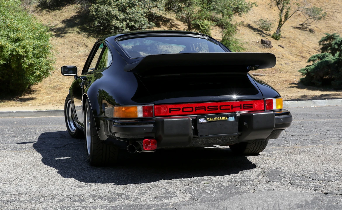1984 Porsche 911 Carrera 3.2 - Image 18 of 31