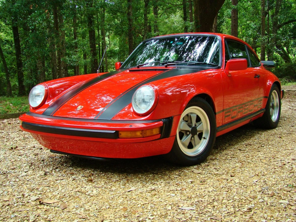 1984 Porsche 911 Carrera 3.2 - Image 17 of 31