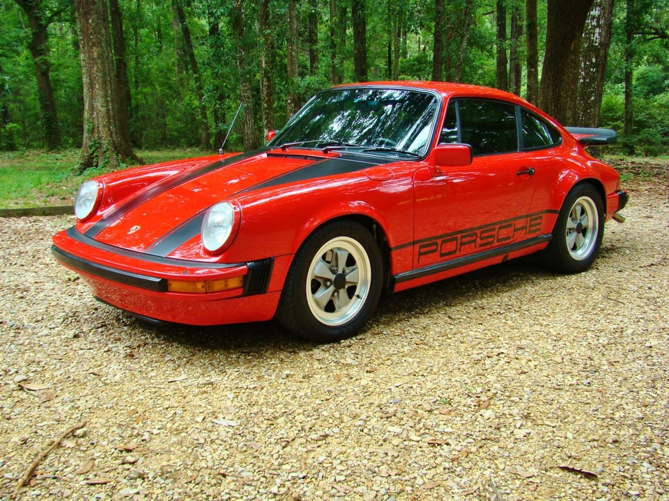 1984 Porsche 911 Carrera 3.2 - Image 8 of 31