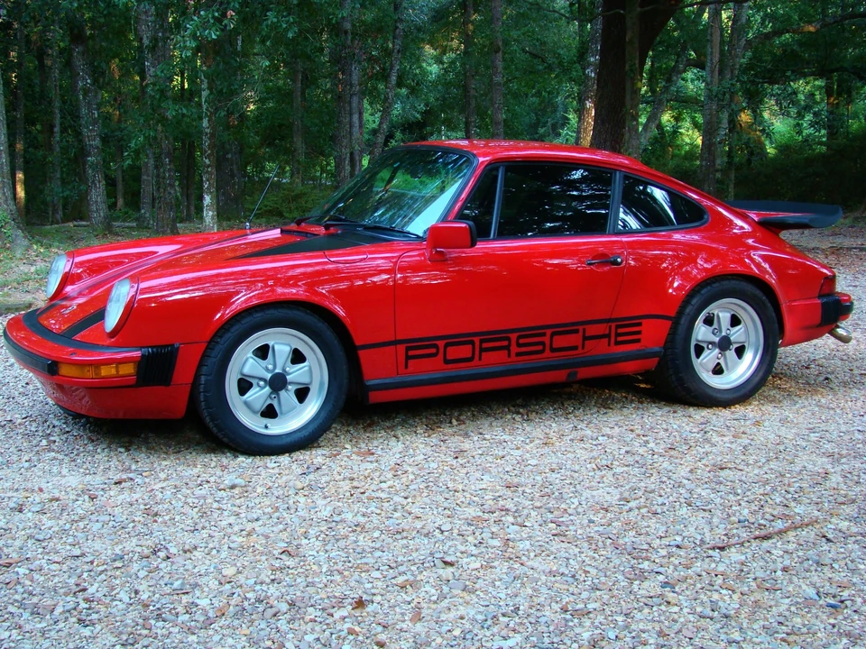 1984 Porsche 911 Carrera 3.2 - Image 5 of 31