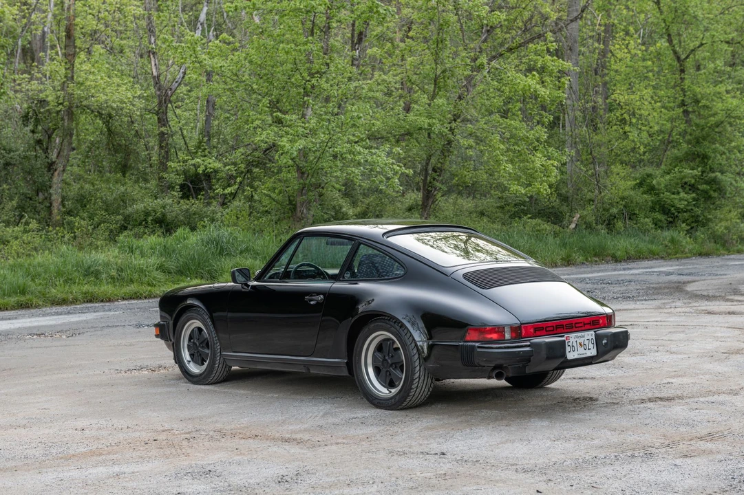 1984 Porsche 911 Carrera 3.2 - Image 24 of 31