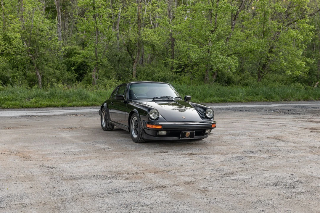 1984 Porsche 911 Carrera 3.2 - Image 7 of 31