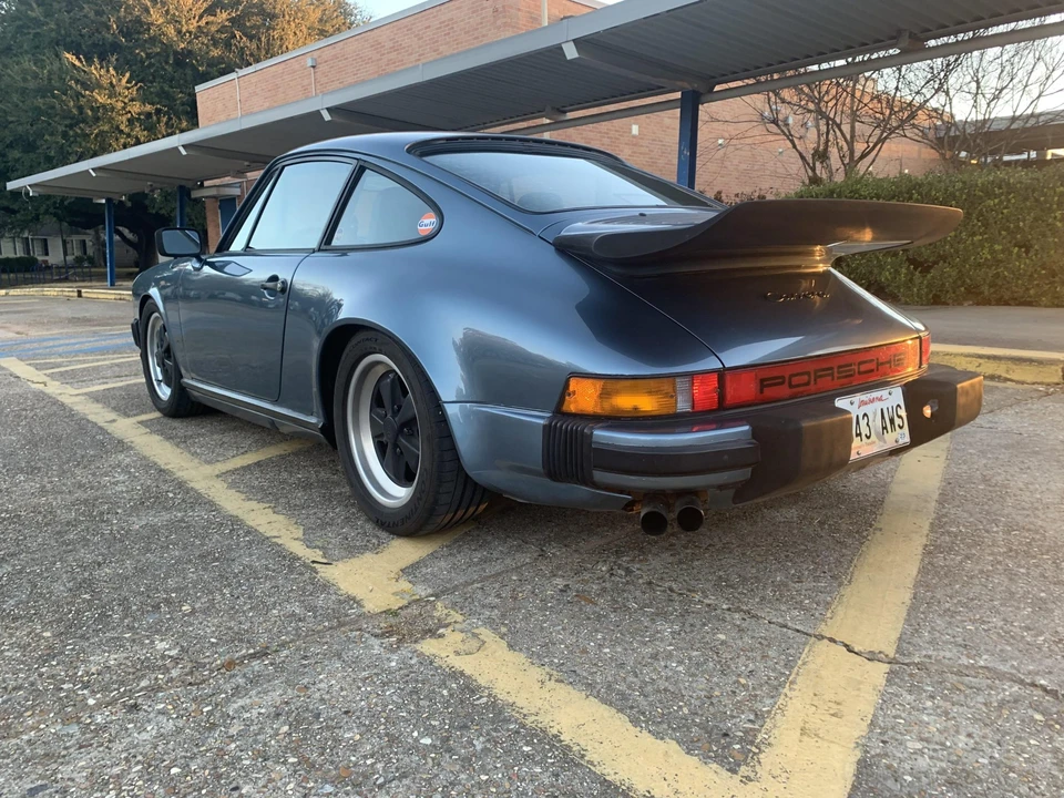 1984 Porsche 911 Carrera 3.2 - Image 11 of 31