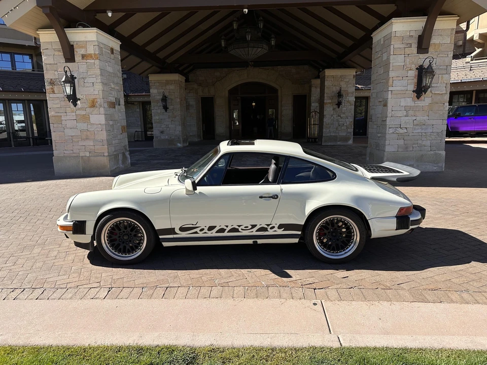 1984 Porsche 911 Carrera 3.2 - Image 12 of 31