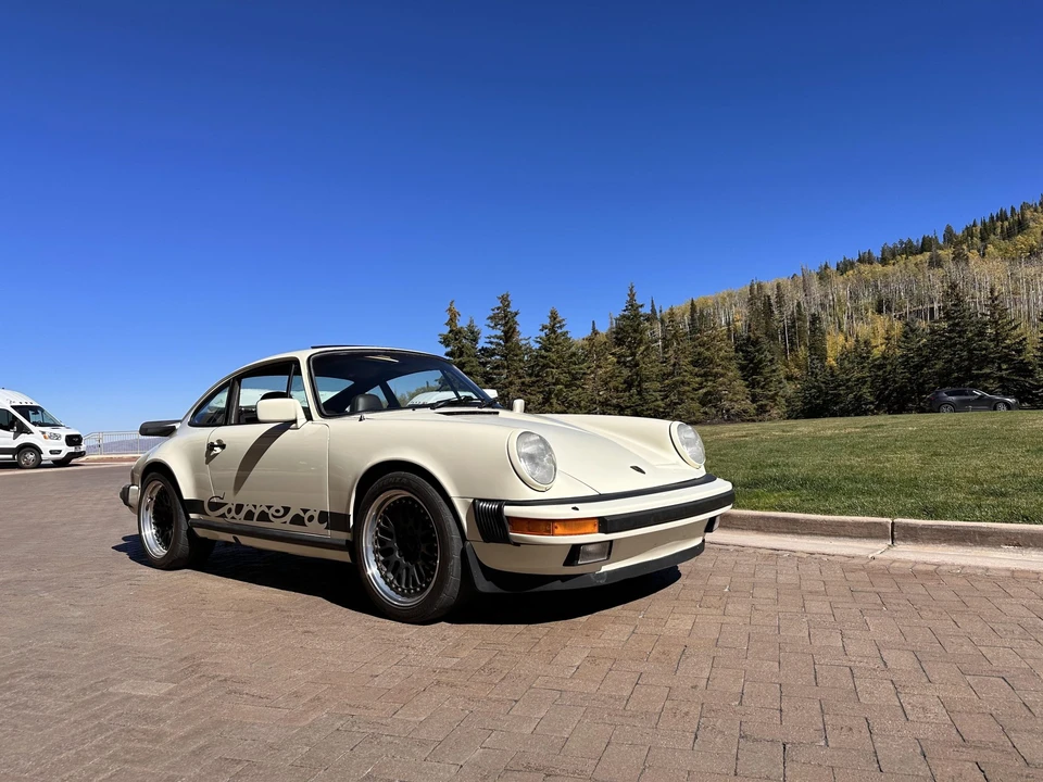 1984 Porsche 911 Carrera 3.2 - Image 17 of 31