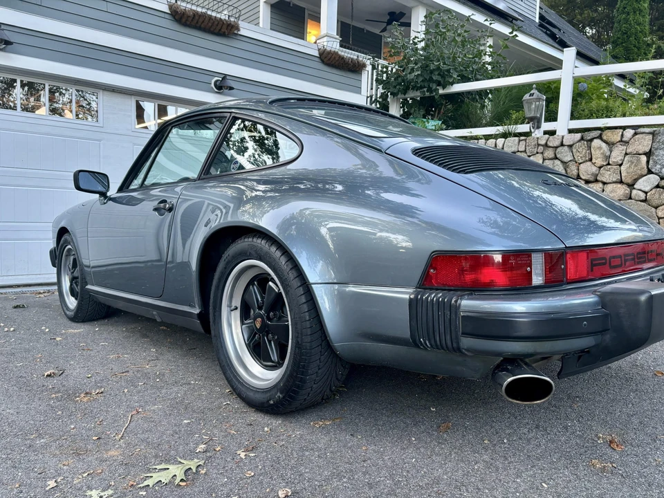 1984 Porsche 911 Carrera 3.2 - Image 13 of 31