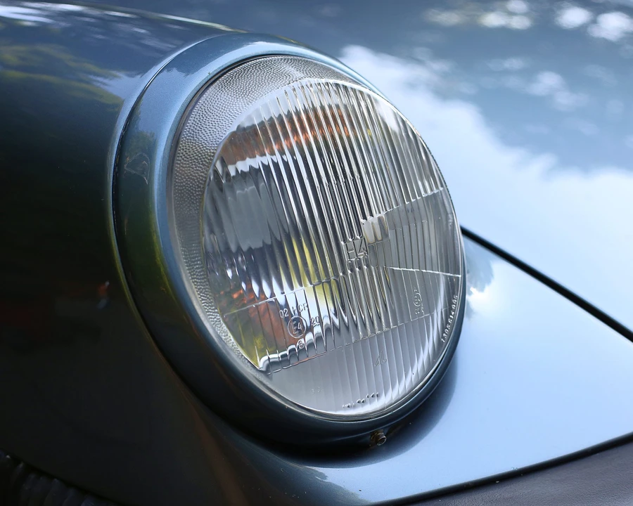 1984 Porsche 911 Carrera 3.2 - Image 18 of 31
