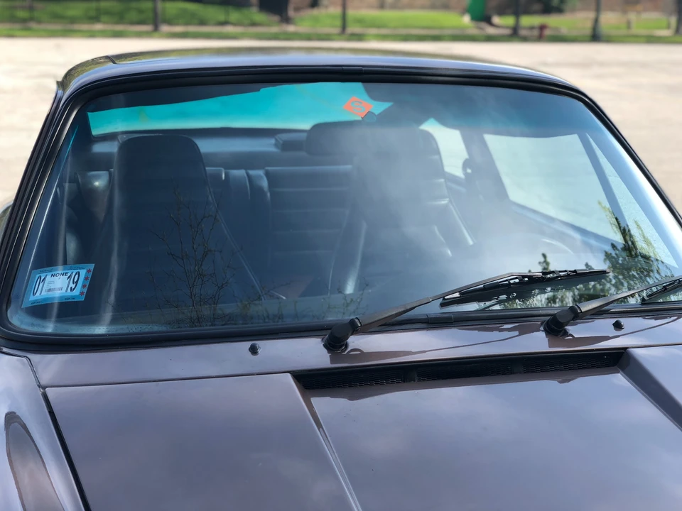 1984 Porsche 911 Carrera 3.2 - Image 18 of 31