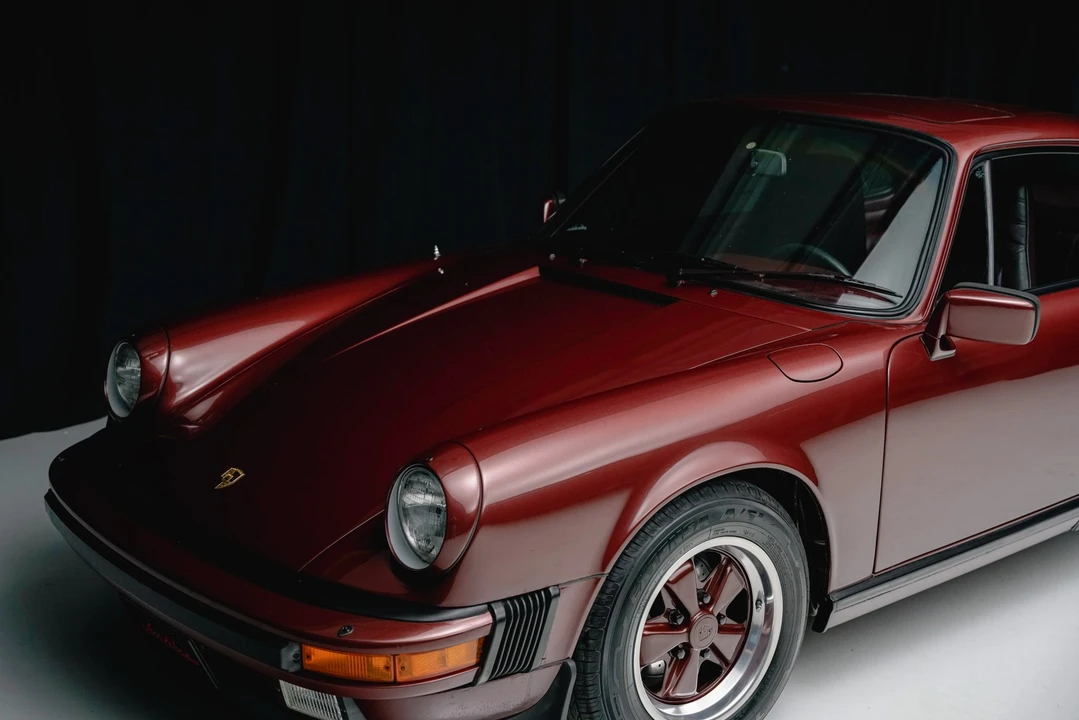 1984 Porsche 911 Carrera 3.2 - Image 28 of 31