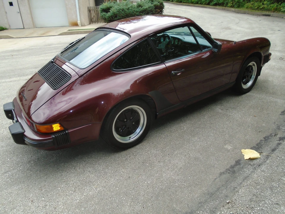 1984 Porsche 911 Carrera 3.2 - Image 19 of 31