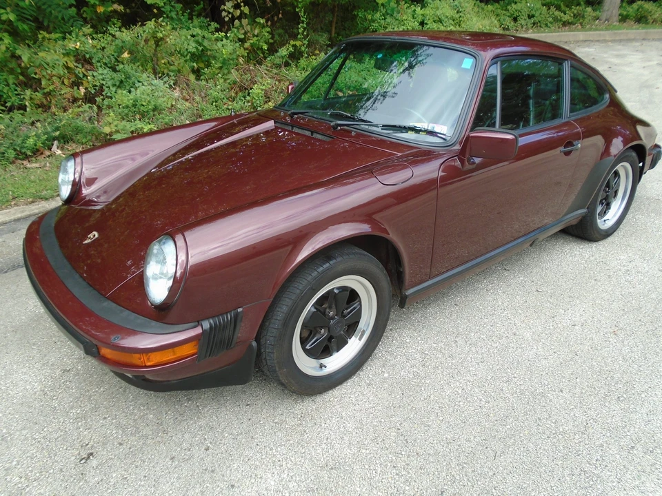 1984 Porsche 911 Carrera 3.2 - Image 16 of 31