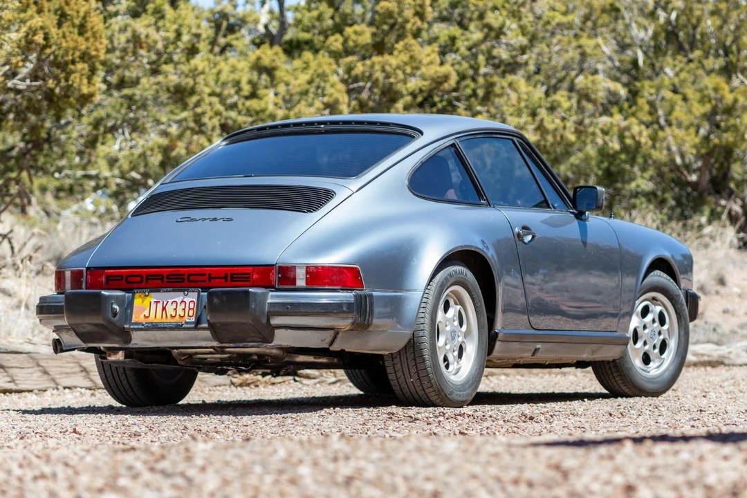 1984 Porsche 911 Carrera 3.2 - Image 10 of 31
