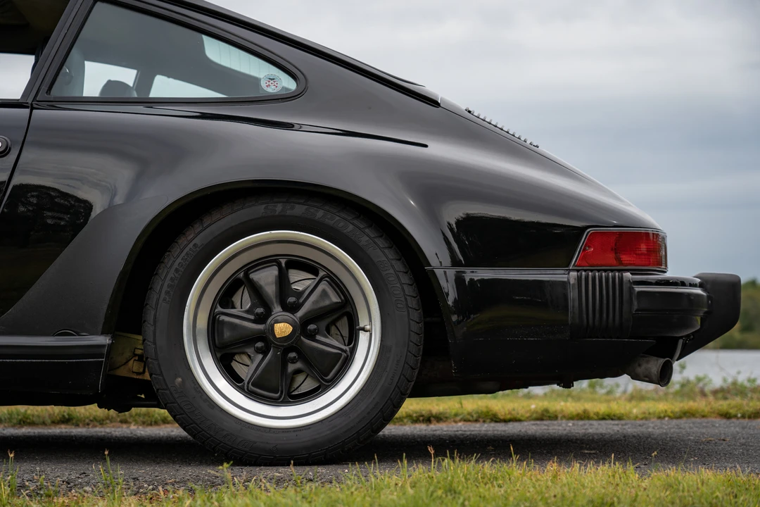 1984 Porsche 911 Carrera 3.2 - Image 18 of 31