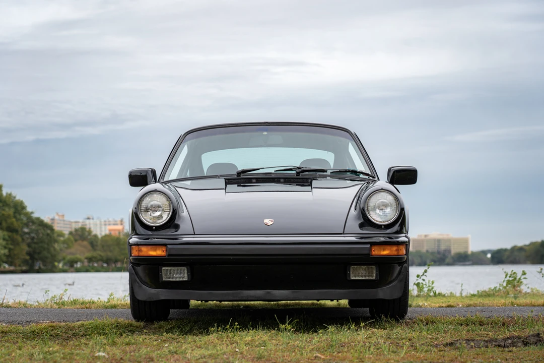 1984 Porsche 911 Carrera 3.2 - Image 25 of 31
