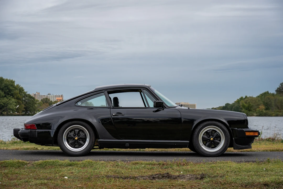 1984 Porsche 911 Carrera 3.2 - Image 5 of 31